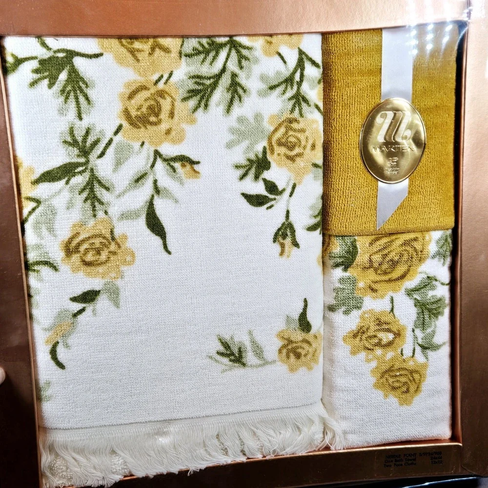 NIB Vintage 60s Martex Needle‎ Point Floral Towels Yellow White 2 Face 1 Bath
